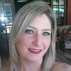 Meet your Posher, Francine tais